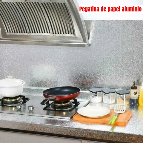 Protector autoadhesivo de cocina