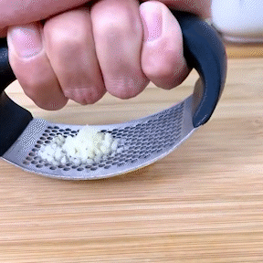 Prensa De Ajos De Acero Inoxidable Y Pelador De Verduras 2pc Jm